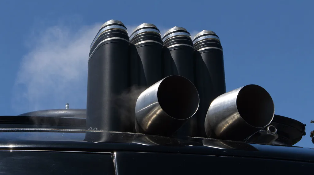MARPOL Annex VI for Yachts: Exhaust Emissions and Low-Sulphur Fuel Rules